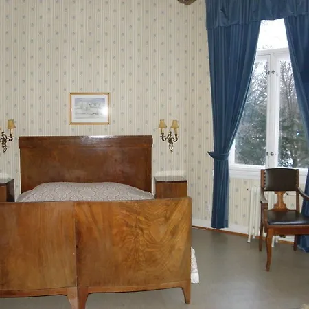 Bed & Breakfast Neitsytniemen Kartano