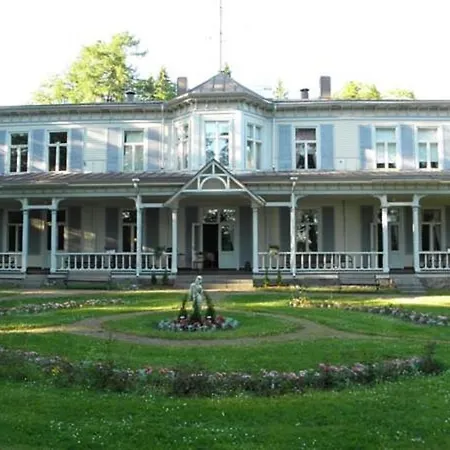 Neitsytniemen Kartano Bed & Breakfast Imatra
