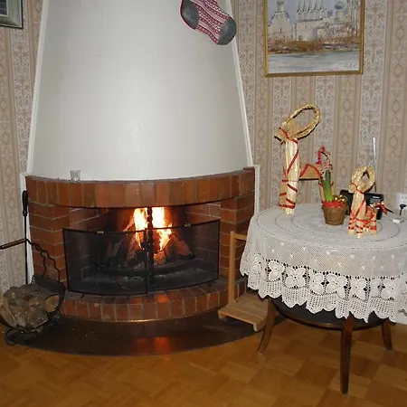 Neitsytniemen Kartano فندق مبيت وإفطار إيماترا