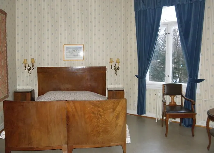 Bed & Breakfast Neitsytniemen Kartano