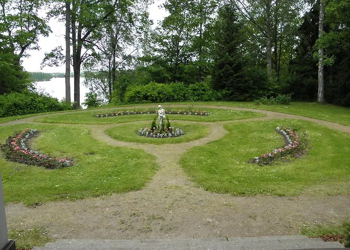 Neitsytniemen Kartano *